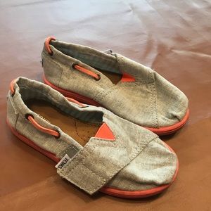 Kids Toms shoes